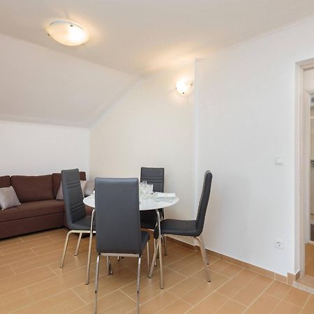 Apartment Krzelj Трогир Экстерьер фото