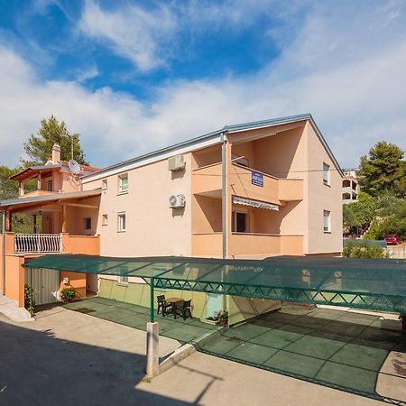Apartment Krzelj Трогир Экстерьер фото