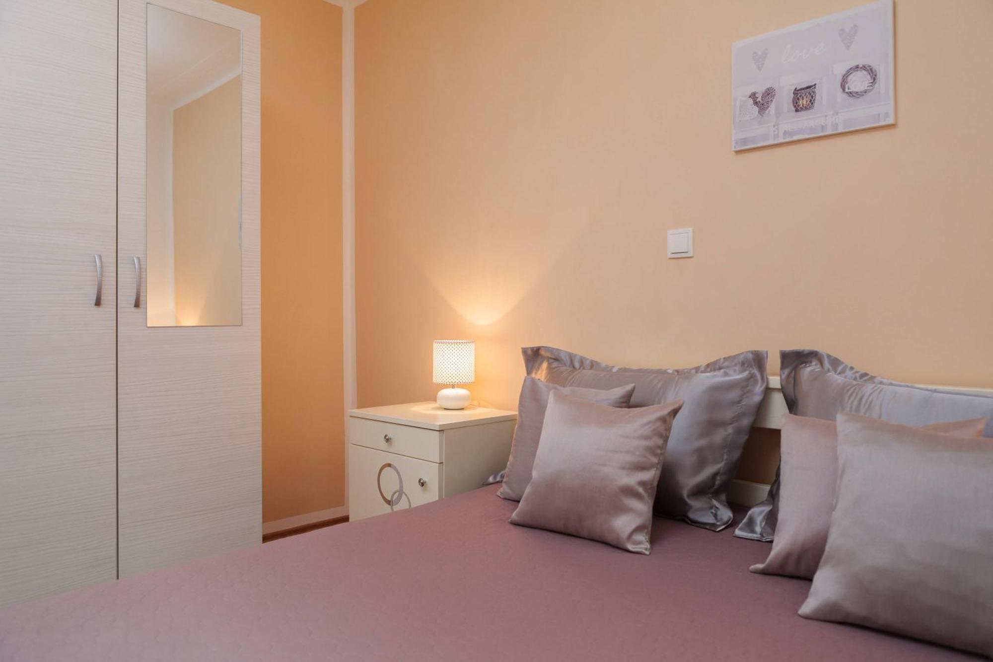 Apartment Krzelj Трогир Экстерьер фото